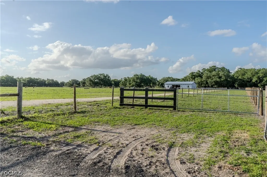 595 Norris Road Labelle FL 33935