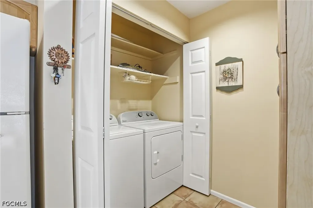 4289 Island Circle Fort Myers FL 33919