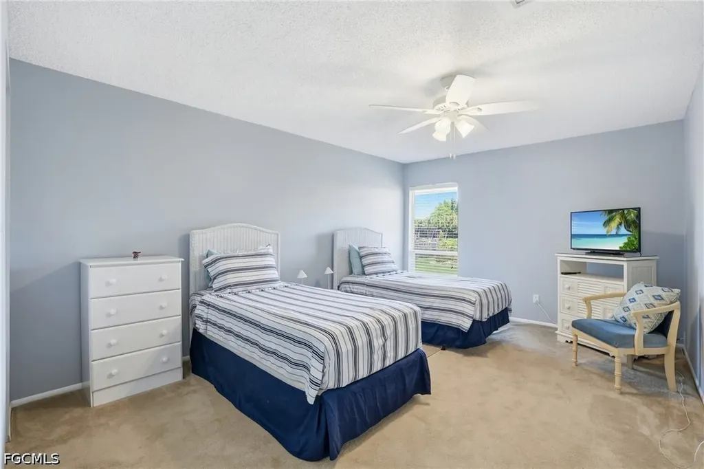 4289 Island Circle Fort Myers FL 33919