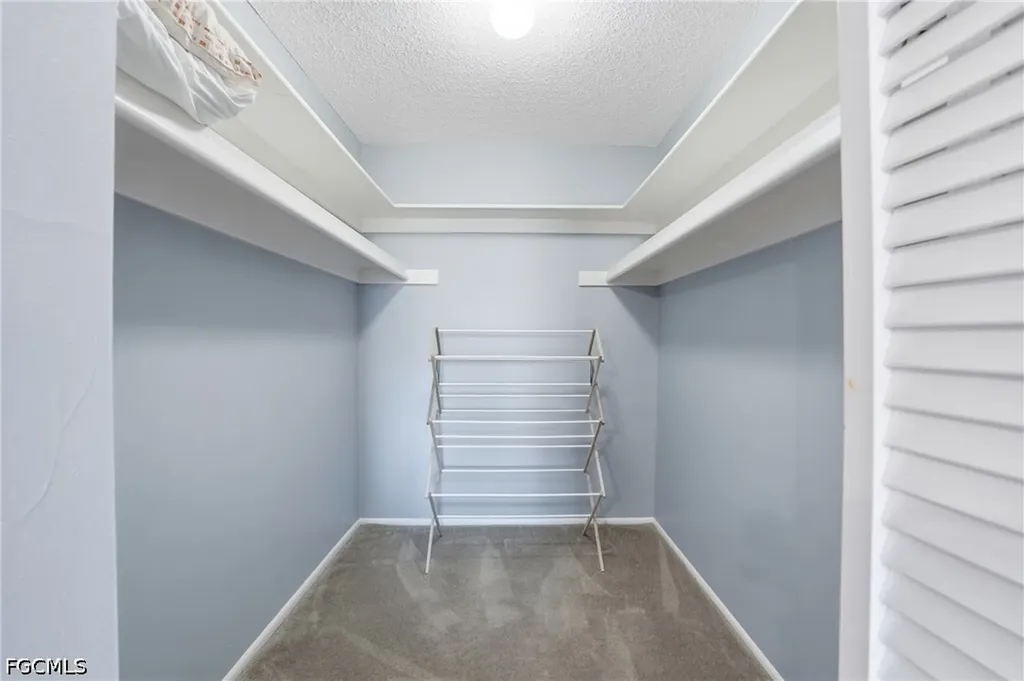 4289 Island Circle Fort Myers FL 33919