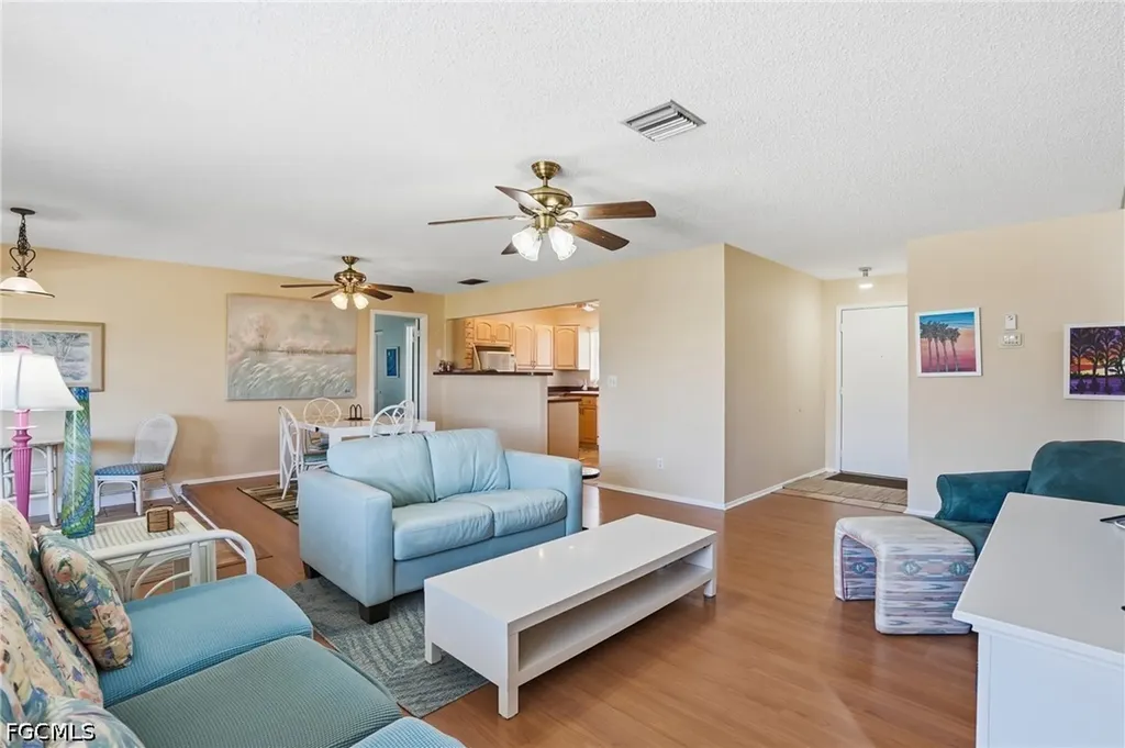 4289 Island Circle Fort Myers FL 33919