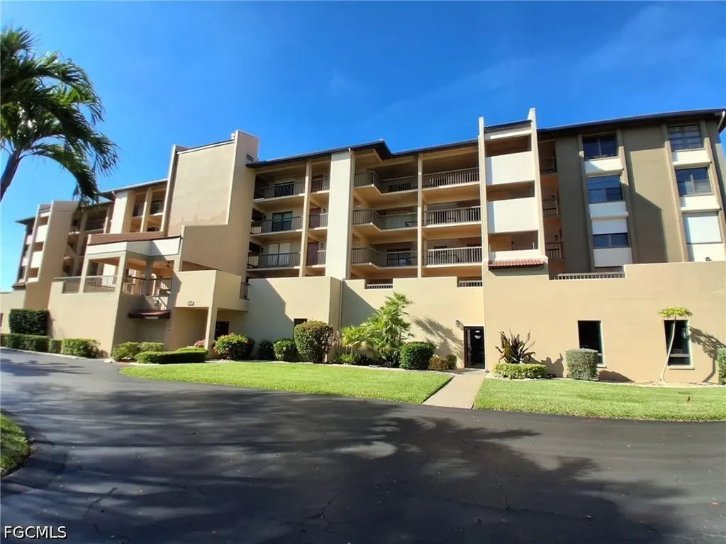 4013 SE 20th Place Cape Coral FL 33904
