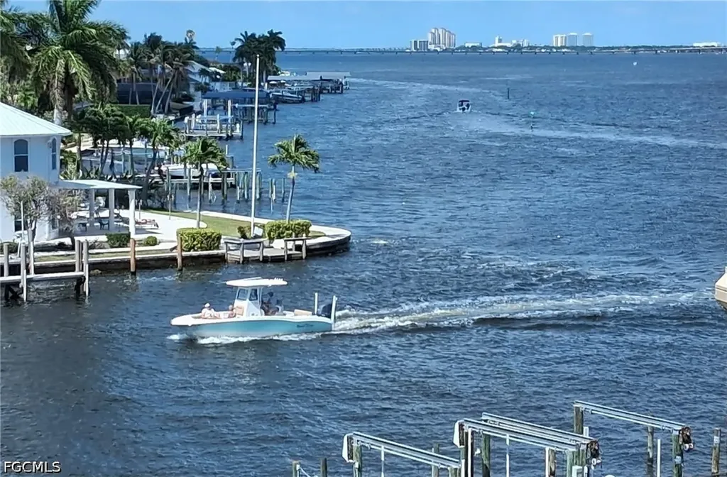 4013 SE 20th Place Cape Coral FL 33904