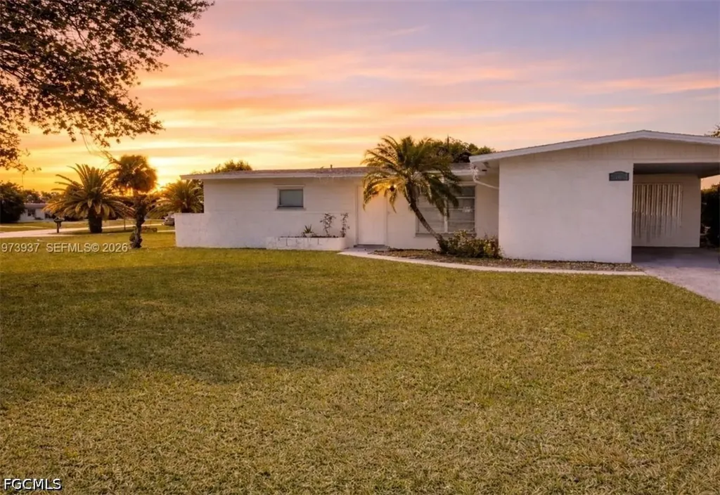 1104 E Jasmine Road Lehigh Acres FL 33936