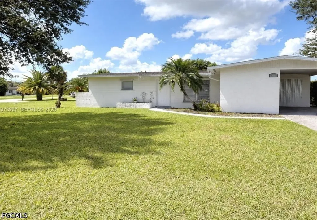 1104 E Jasmine Road Lehigh Acres FL 33936