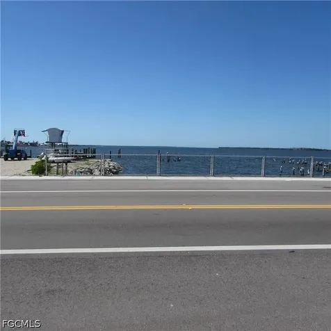 4262 Pine Island Road NW Matlacha FL 33993