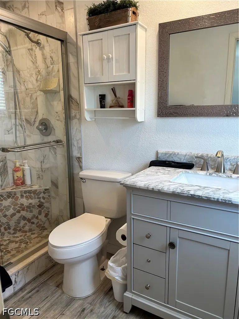 879 Lake Mcgregor Drive Fort Myers FL 33919