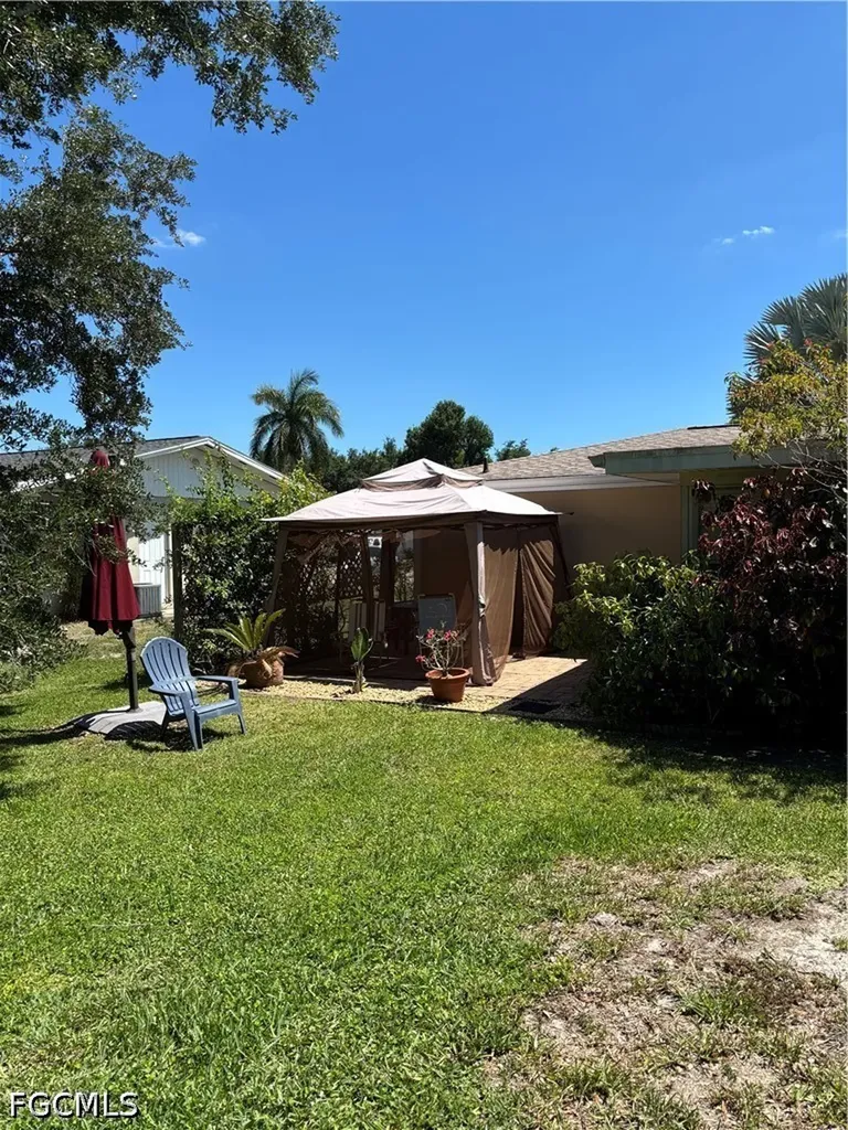 879 Lake Mcgregor Drive Fort Myers FL 33919