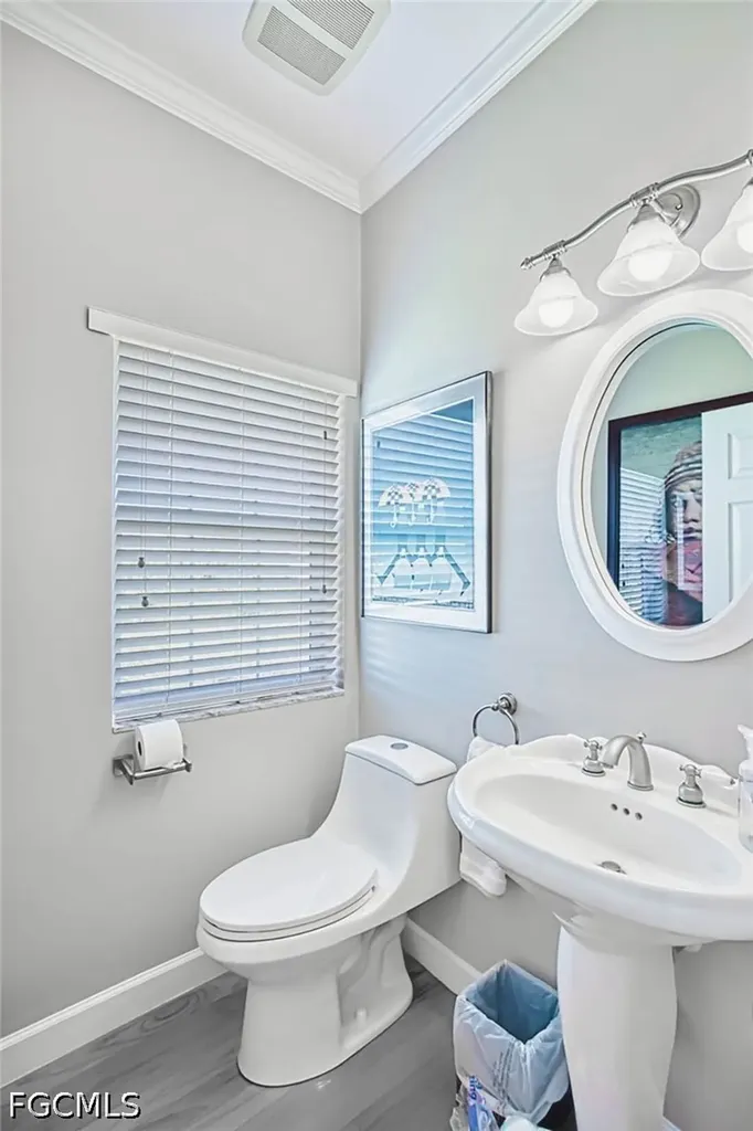 246 Christofer Court Sanibel FL 33957