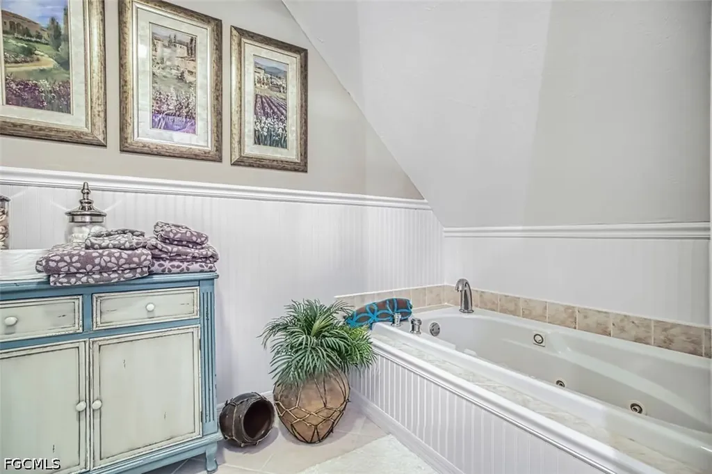 246 Christofer Court Sanibel FL 33957