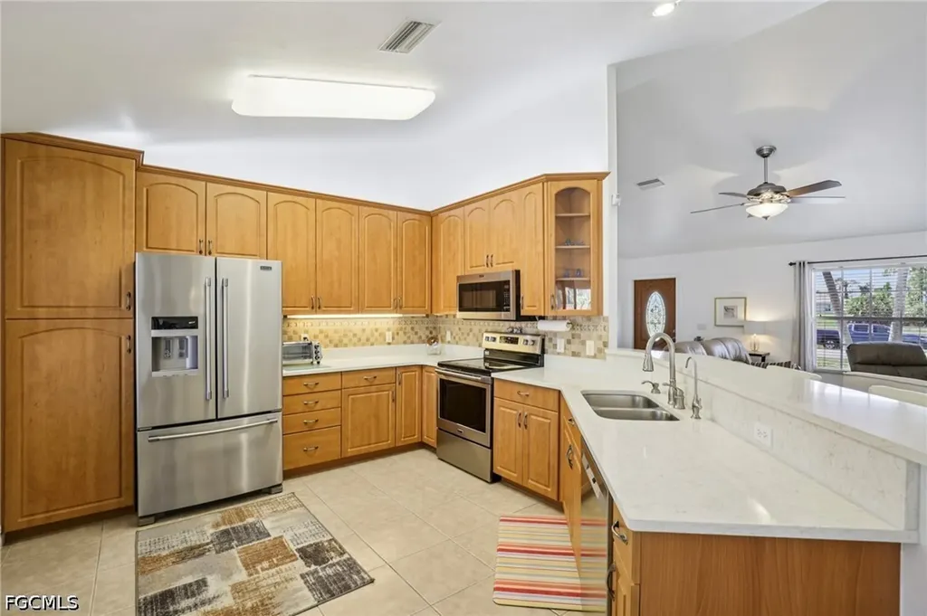 1603 NE 33rd Lane Cape Coral FL 33909