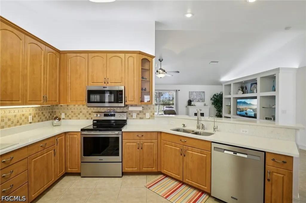 1603 NE 33rd Lane Cape Coral FL 33909