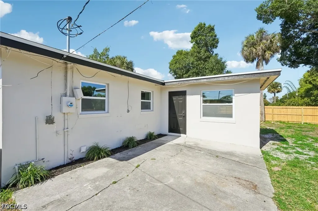 4927 Billys Creek Drive Fort Myers FL 33905