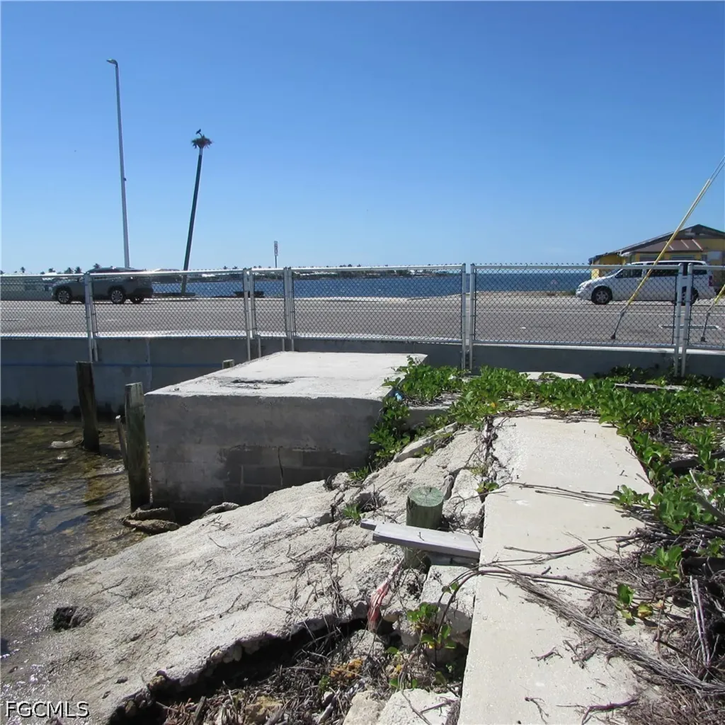 4331 Pine Island Road NW Matlacha FL 33993