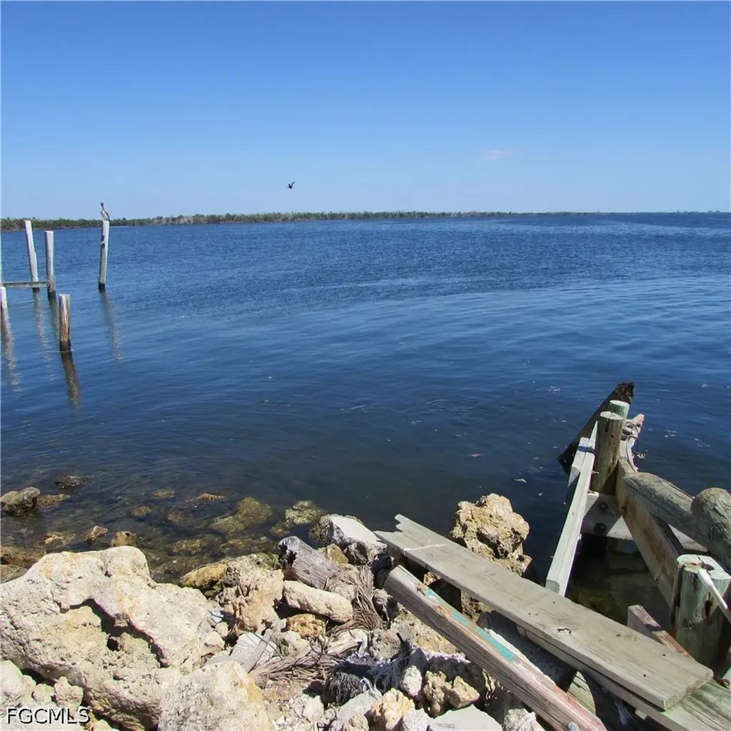 4331 Pine Island Road NW Matlacha FL 33993