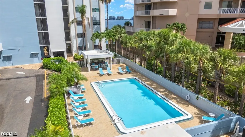 1901 Clifford Street Fort Myers FL 33901