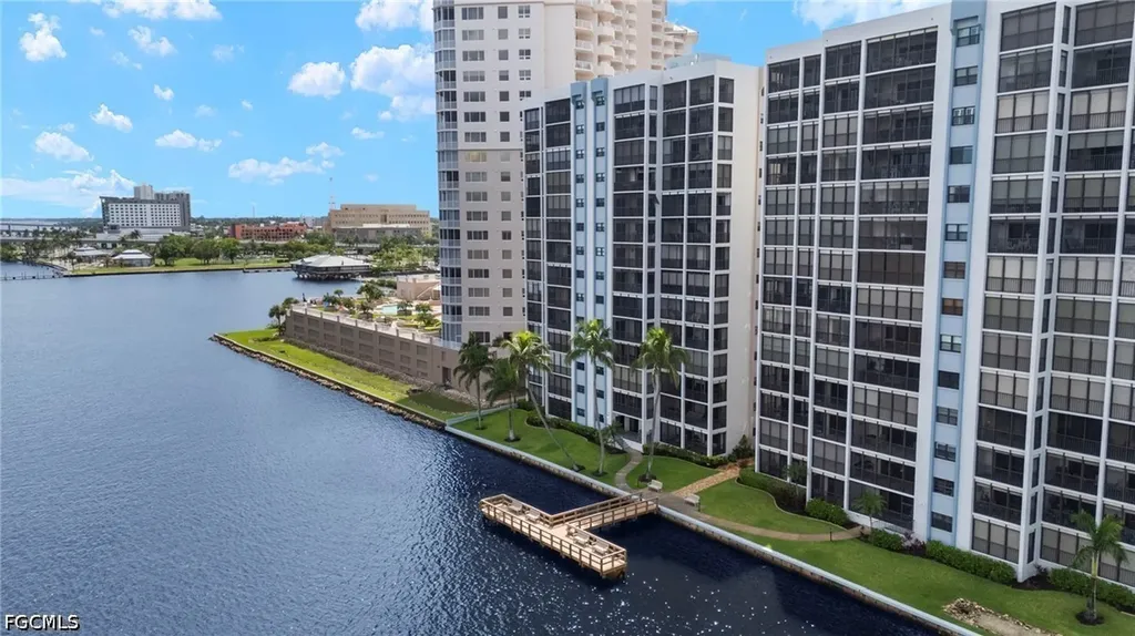 1901 Clifford Street Fort Myers FL 33901