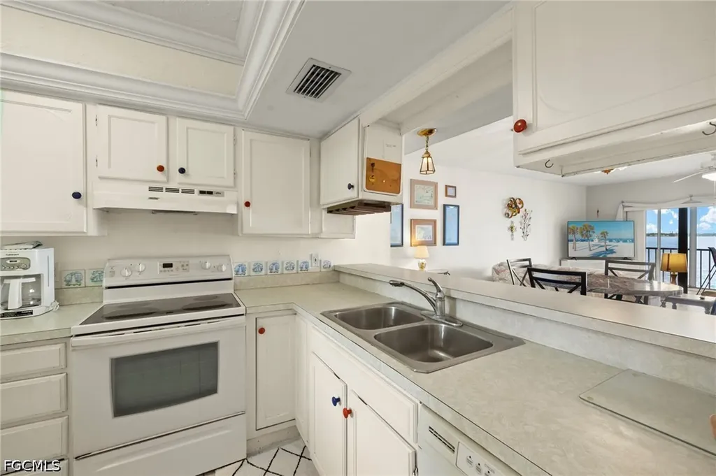 1901 Clifford Street Fort Myers FL 33901