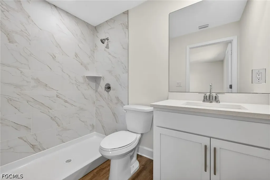 1801 NW 17th Terrace Cape Coral FL 33993