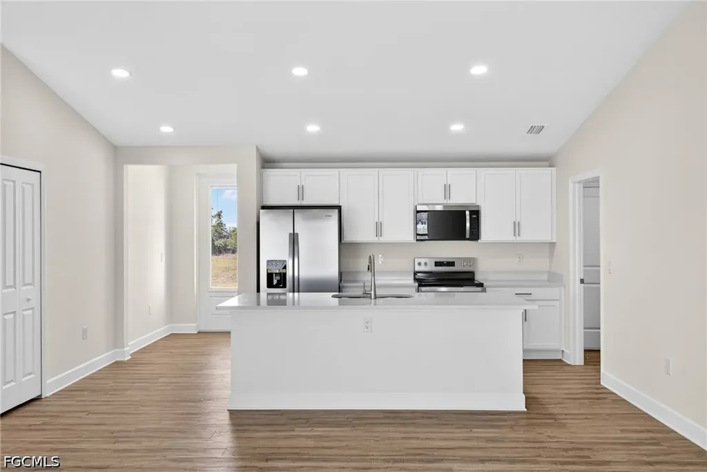 1801 NW 17th Terrace Cape Coral FL 33993