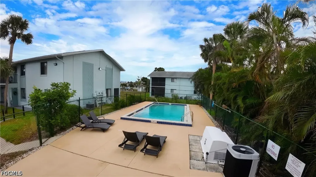 4903 Vincennes Street Cape Coral FL 33904