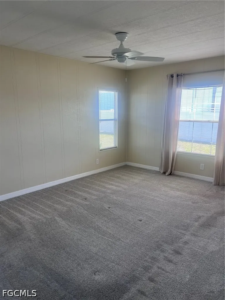 947 Strongbox Drive North Fort Myers FL 33917