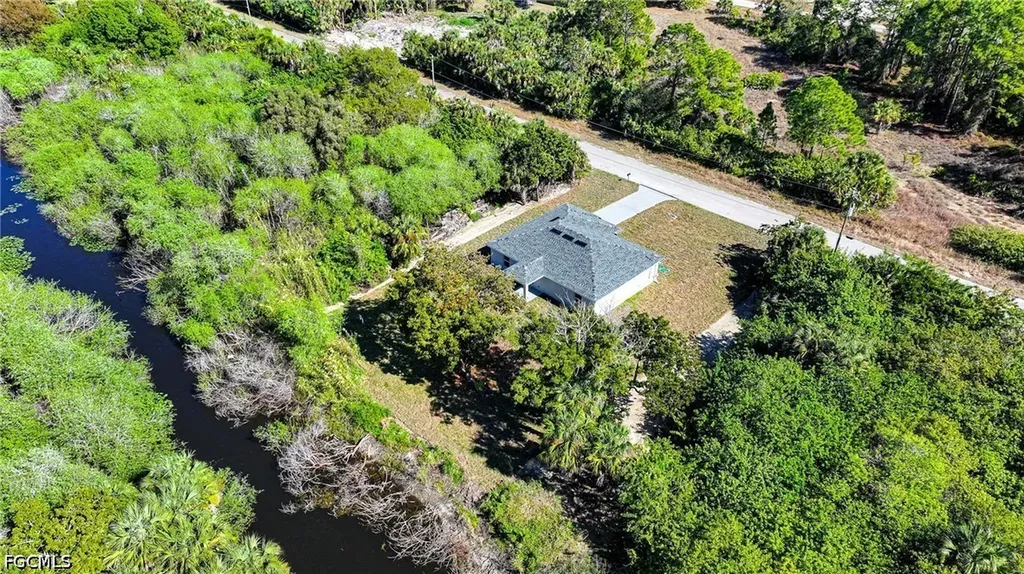 524 Empire Avenue S Lehigh Acres FL 33974