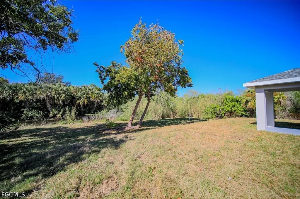 524 Empire Avenue S Lehigh Acres FL 33974