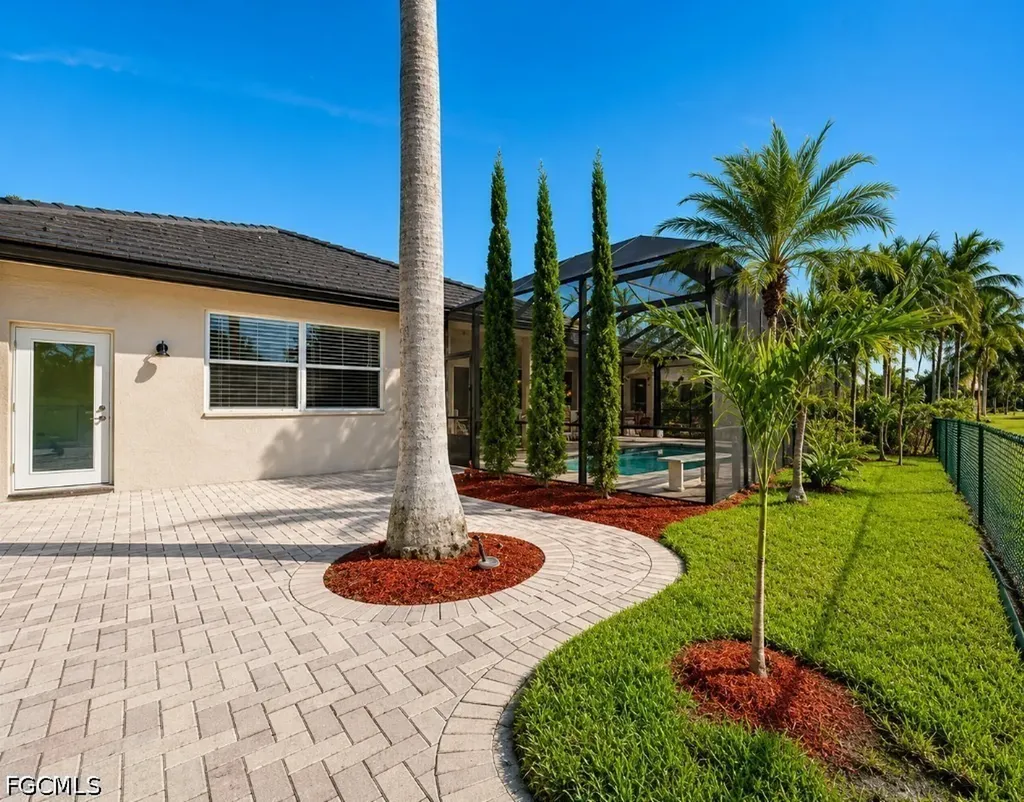 1028 Port Orange Court Naples FL 34120