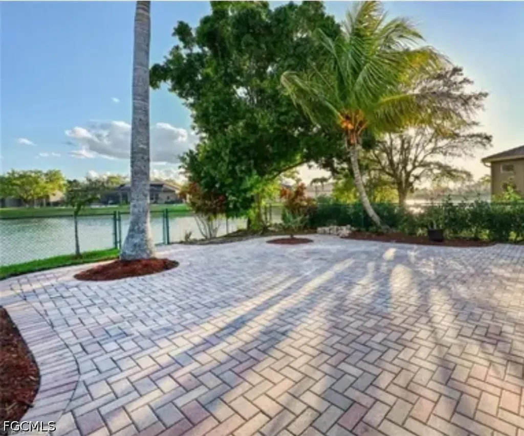 1028 Port Orange Court Naples FL 34120