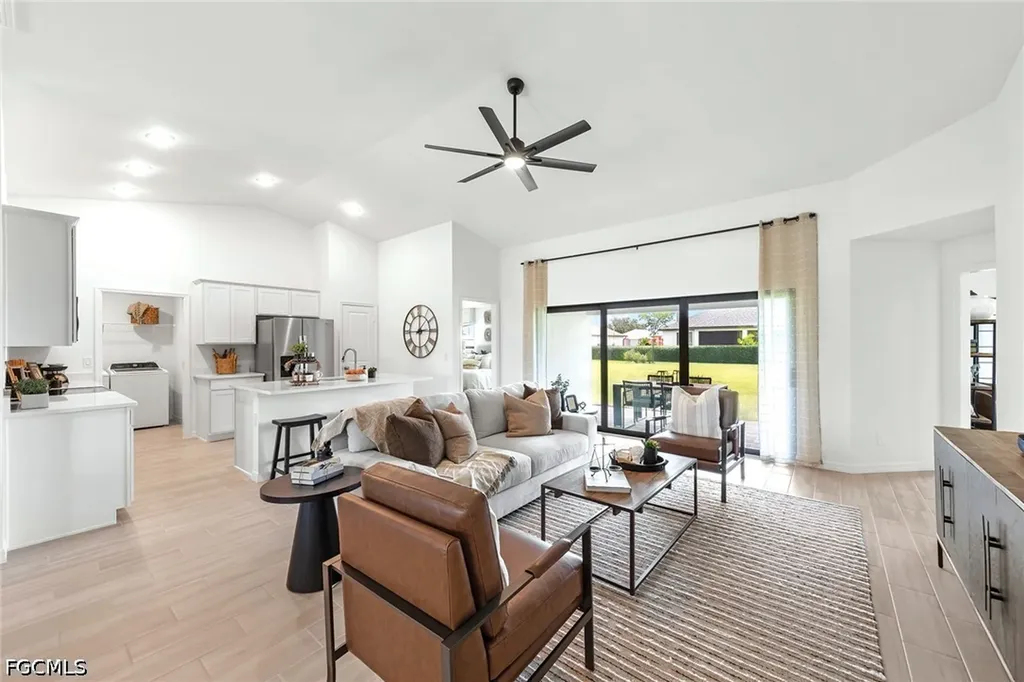 2903 NW 4th Avenue Cape Coral FL 33993