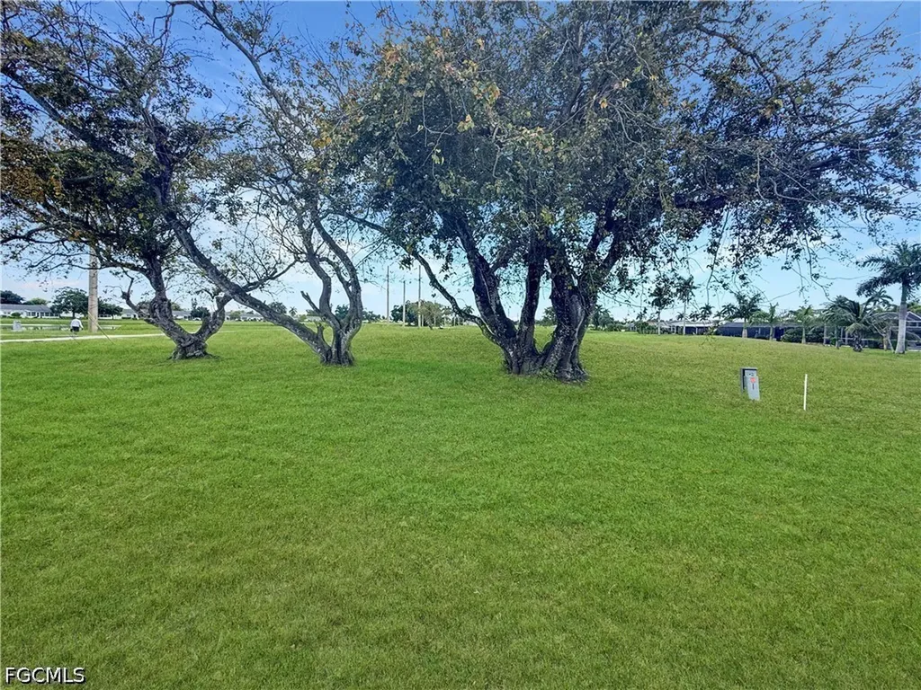 1398 Myerlee Country Club Boulevard Fort Myers FL 33919
