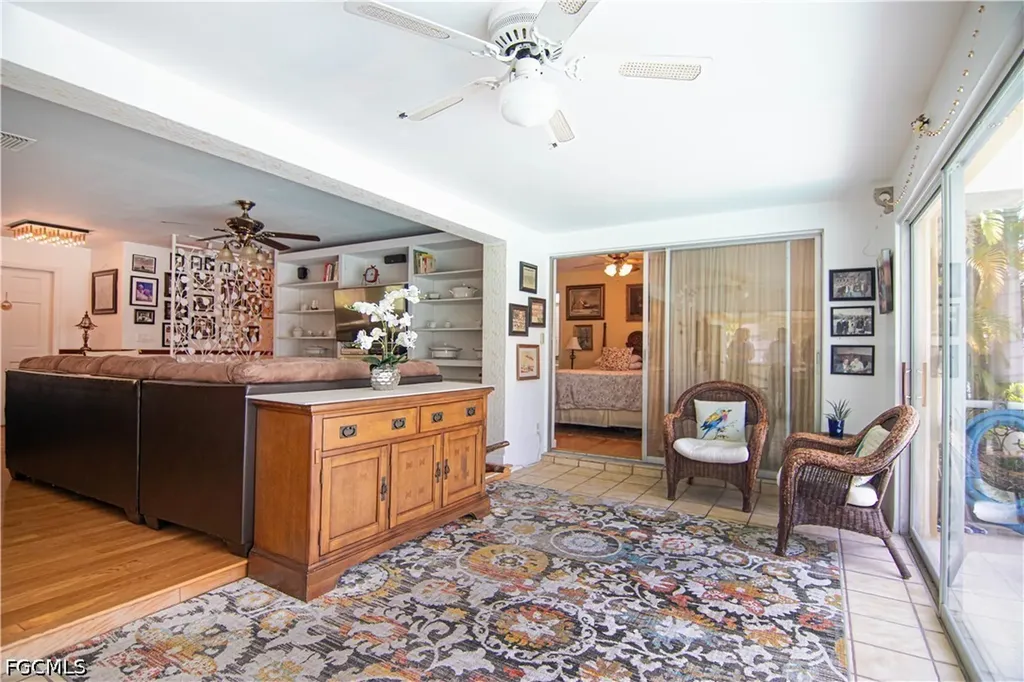 2305 SE 16th Street Cape Coral FL 33990