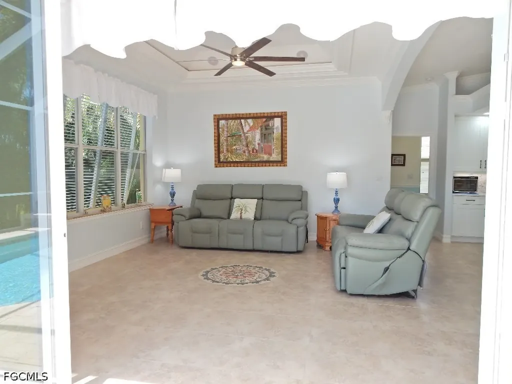 5302 SW 27th Place Cape Coral FL 33914