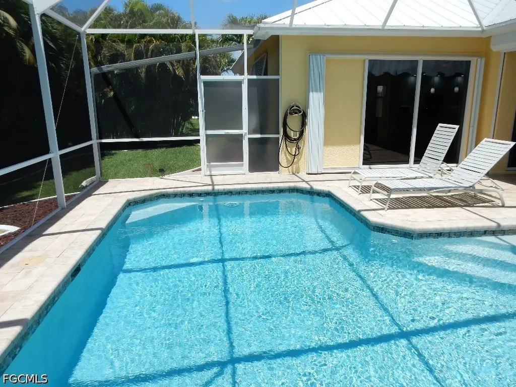 5302 SW 27th Place Cape Coral FL 33914