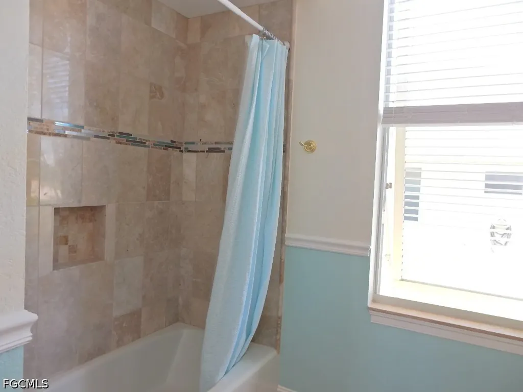 5302 SW 27th Place Cape Coral FL 33914