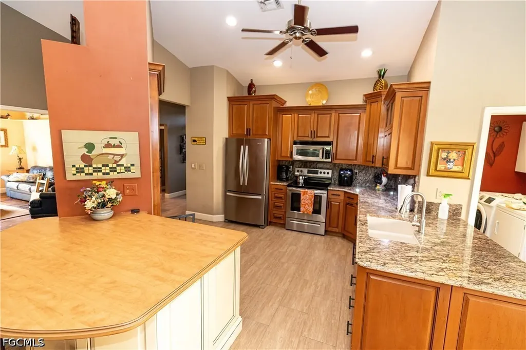9411 Old Hickory Circle Fort Myers FL 33912