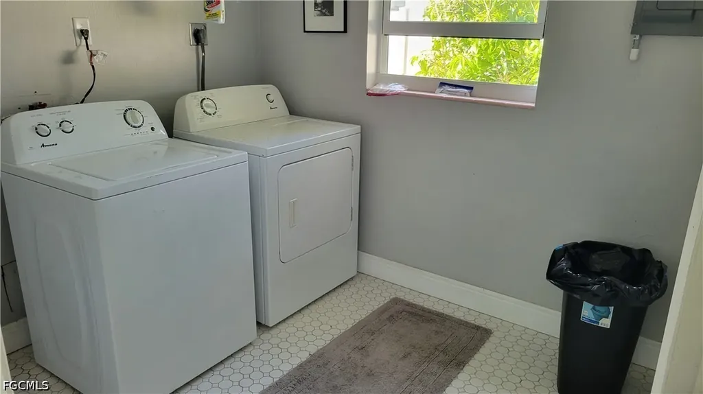 1403 Davis Drive Fort Myers FL 33919