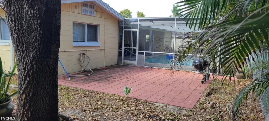 1403 Davis Drive Fort Myers FL 33919