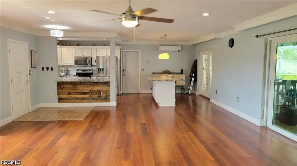 1403 Davis Drive Fort Myers FL 33919