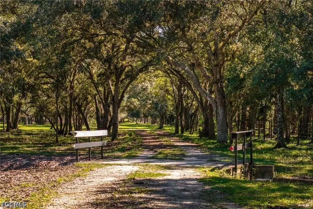 2348 Nine Mile Road Labelle FL 33935