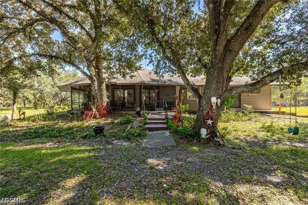 2348 Nine Mile Road Labelle FL 33935