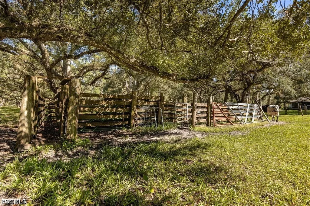 2348 Nine Mile Road Labelle FL 33935