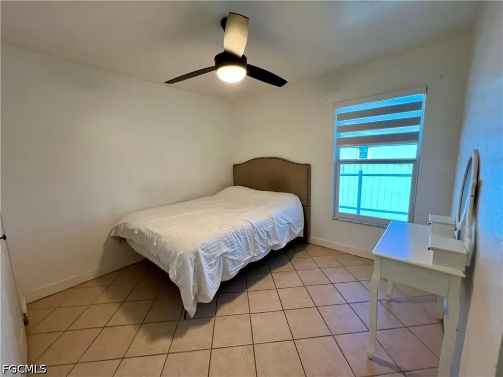 702 SW 25th Street Cape Coral FL 33914