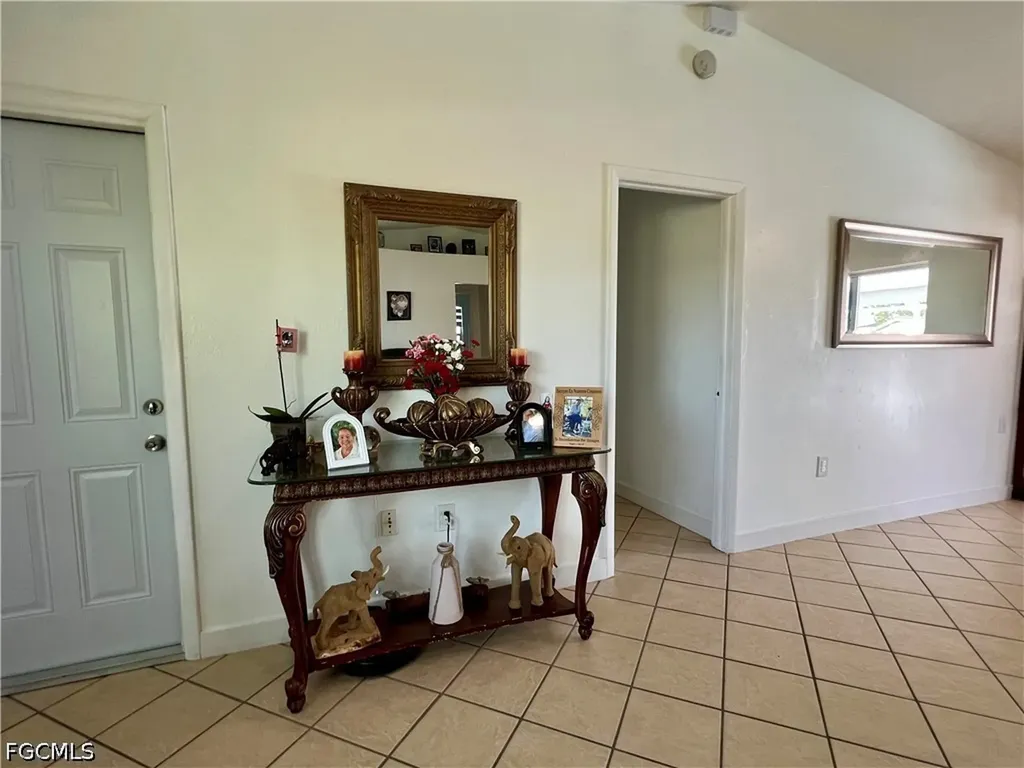 702 SW 25th Street Cape Coral FL 33914