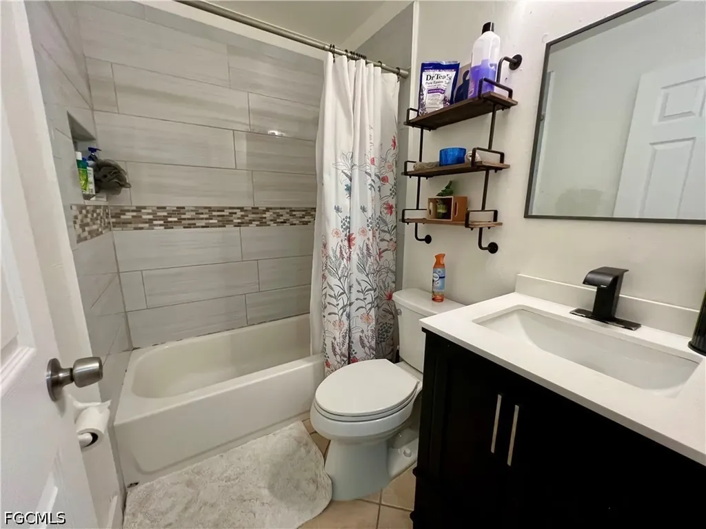 702 SW 25th Street Cape Coral FL 33914
