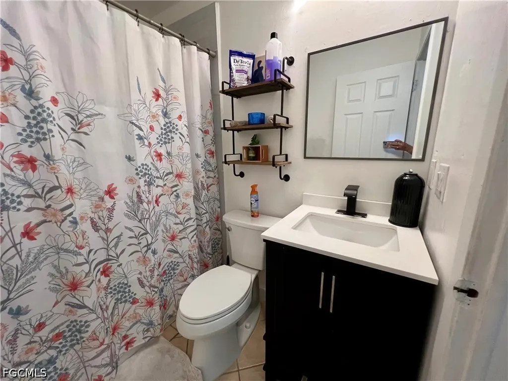 702 SW 25th Street Cape Coral FL 33914
