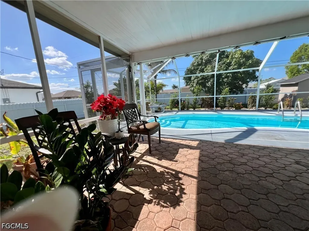 702 SW 25th Street Cape Coral FL 33914