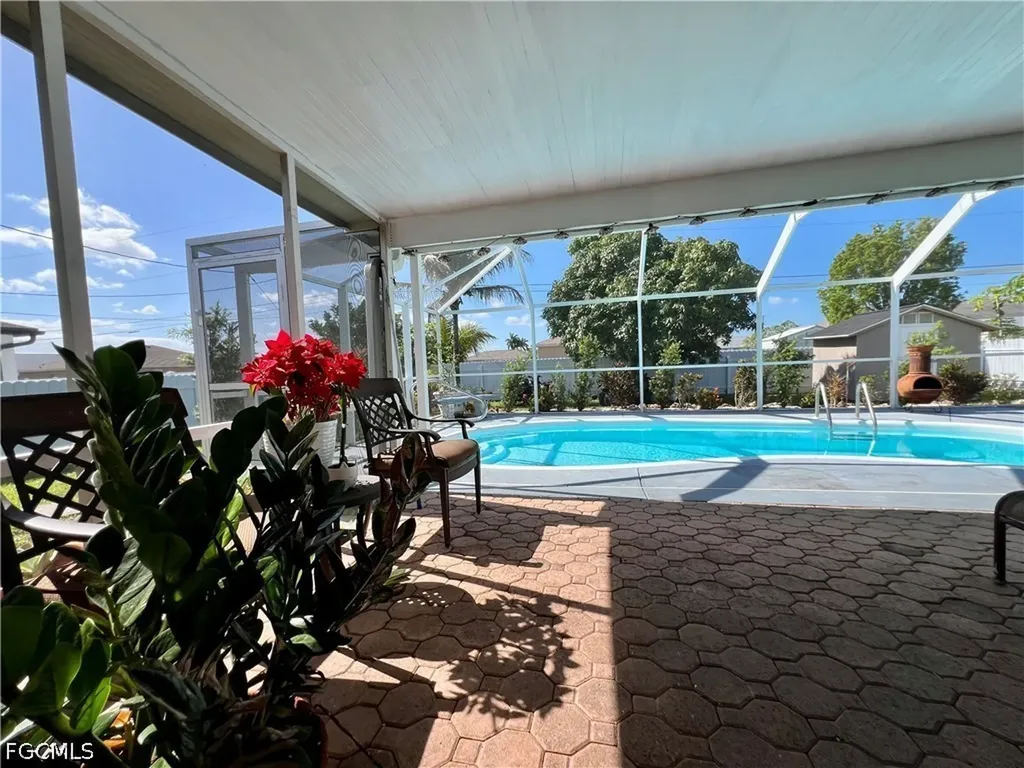 702 SW 25th Street Cape Coral FL 33914