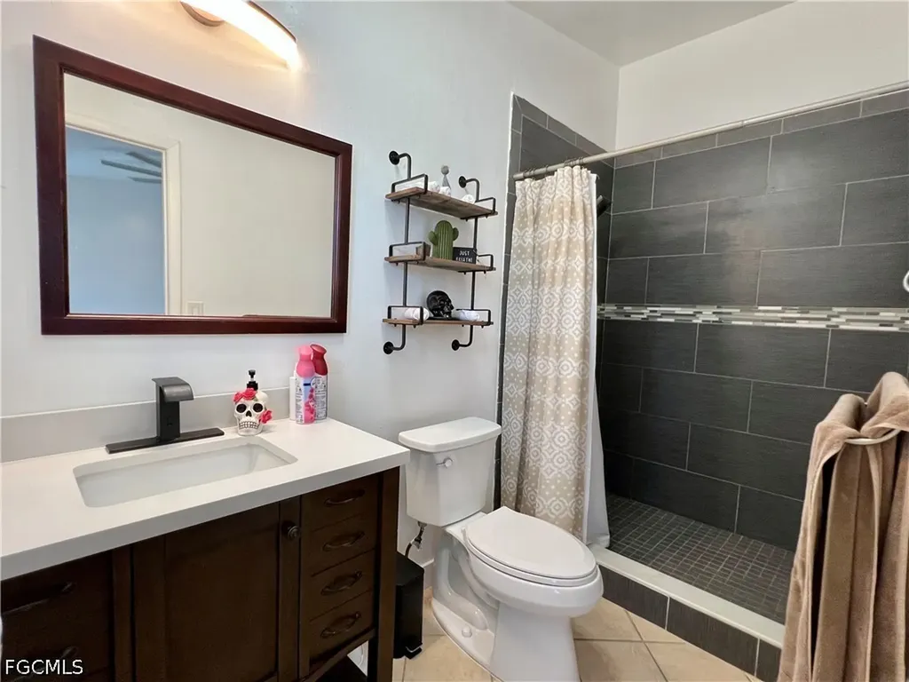 702 SW 25th Street Cape Coral FL 33914